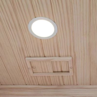 Luce centrale nella sauna.