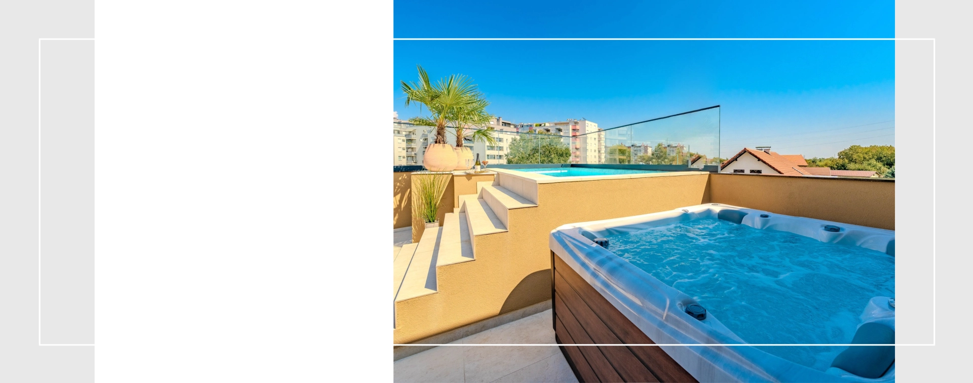 Piscina idromassaggio JJSPA su una terrazza moderna.